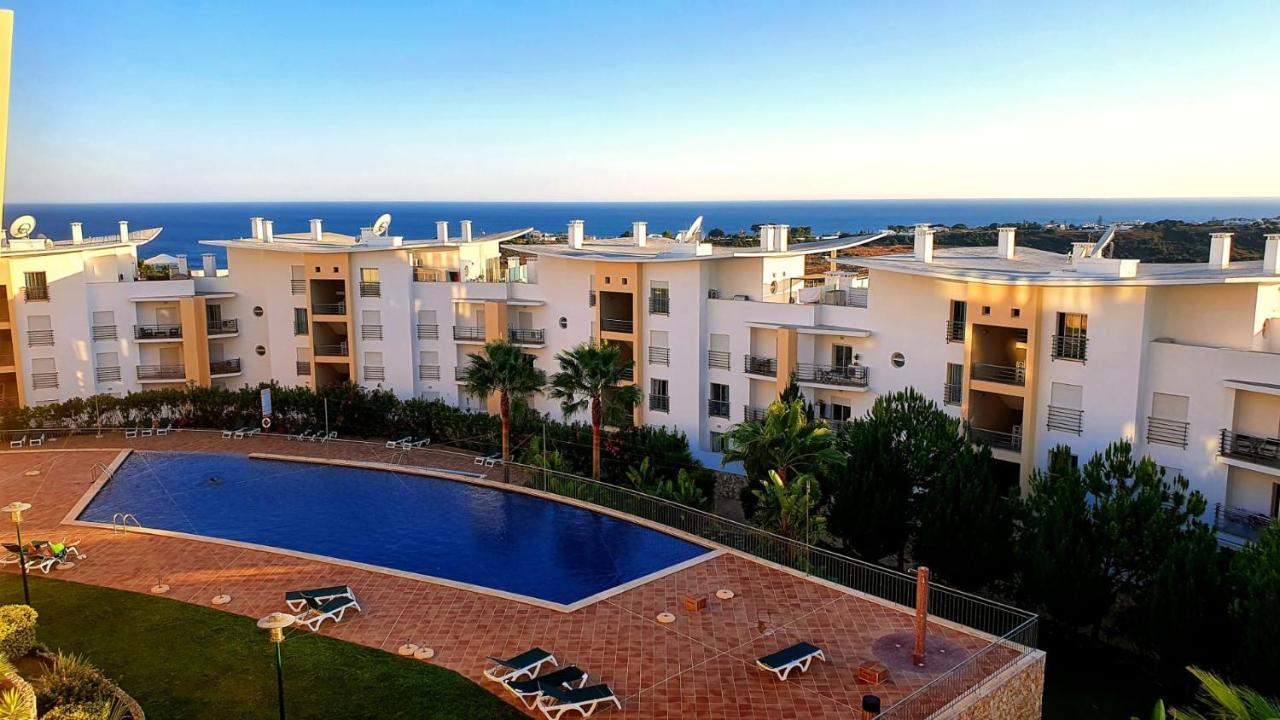 Appartement Sunny With Sea View In *